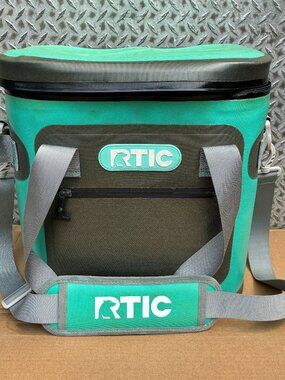 RTIC 20 Can Soft Pack Cooler Seafoam Green Insulated Waterproof Broken Zipper